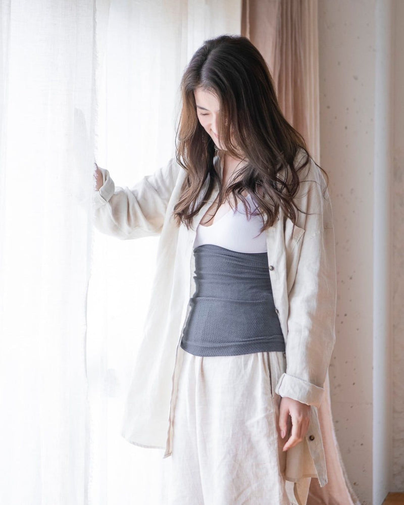Haramaki: The Japanese Belly Warmer, Material Blends, and Quiet Craftsmanship